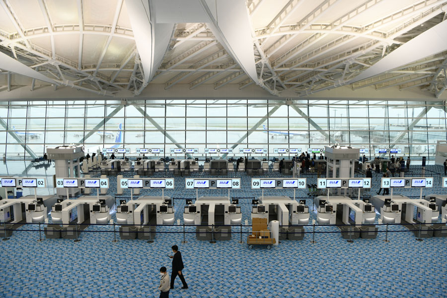 マルテナIPSとトーヨーカネツ、羽田空港に自動手荷物預け機を導入　年内に104台、OneIDと統合へ