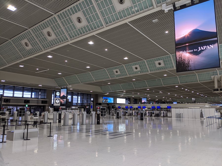 成田国際空港、2020年の旅客数は76％減　貨物便は急増