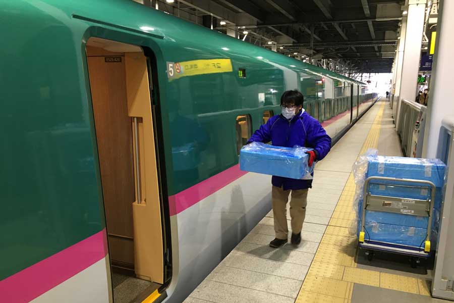 北海道から首都圏へ、新幹線で荷物の定期輸送開始　海産物や駅弁など